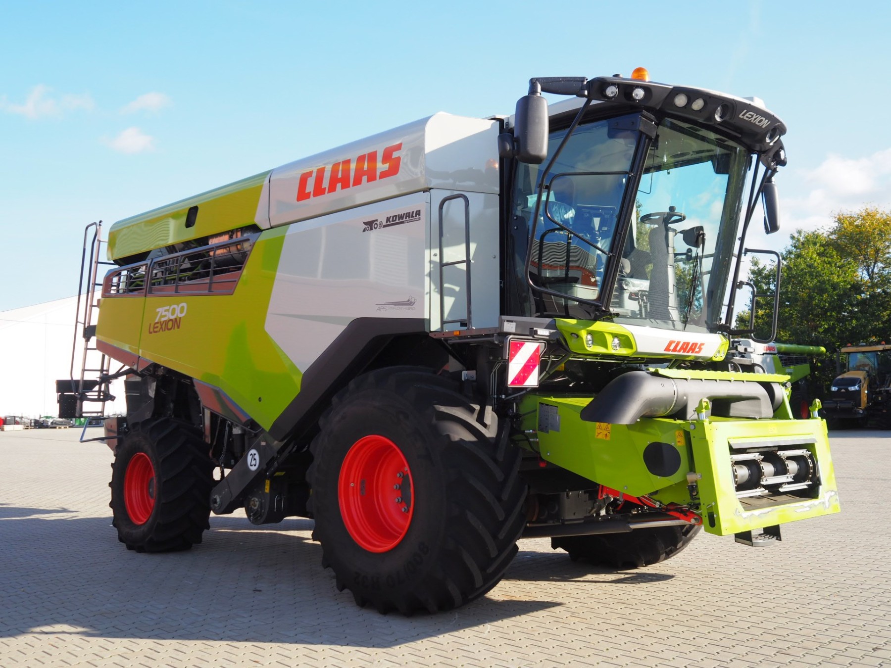 CLAAS Lexion 7500+V930