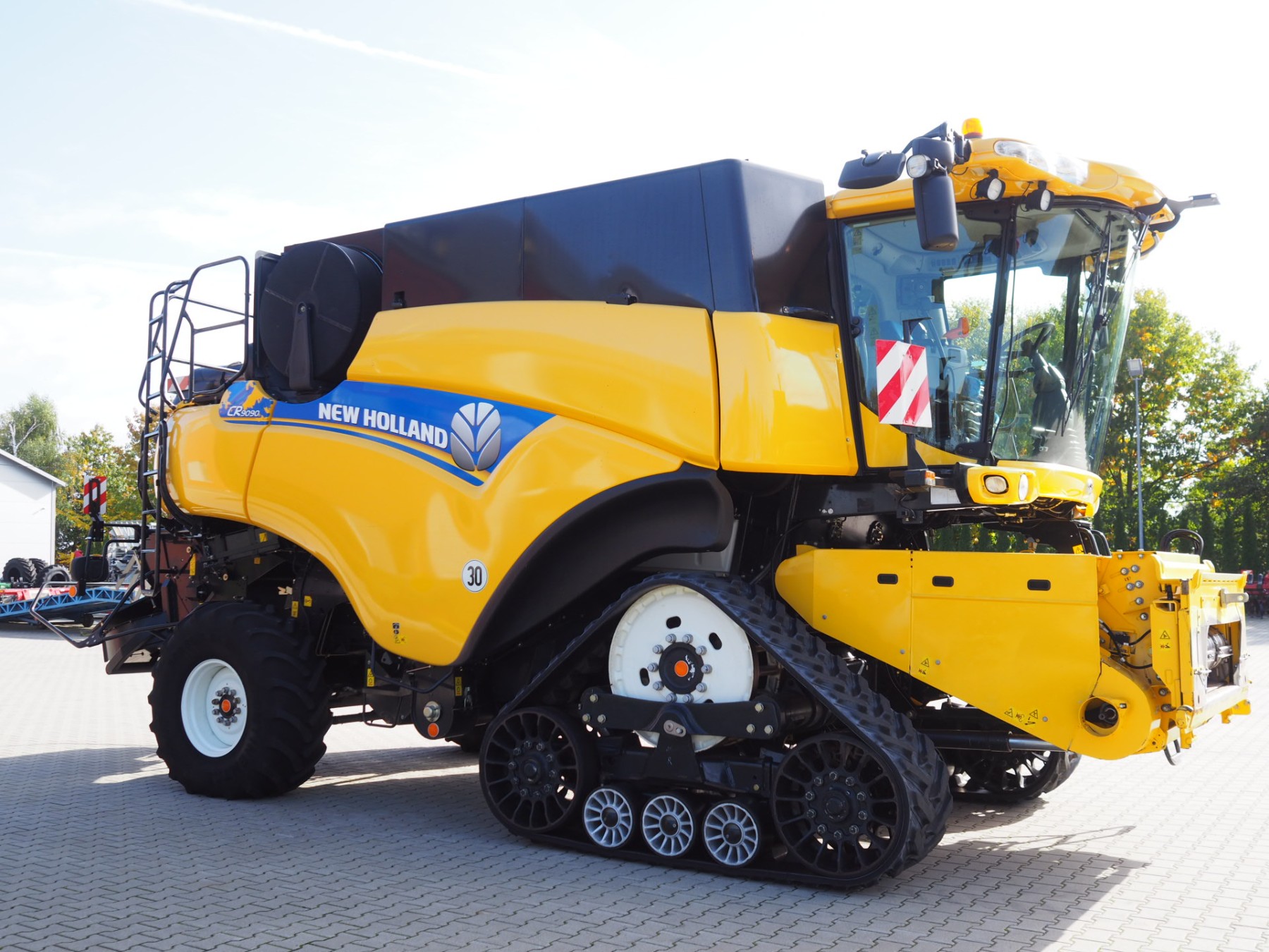 New Holland CR 9090 ST 4WD + VF 10,7